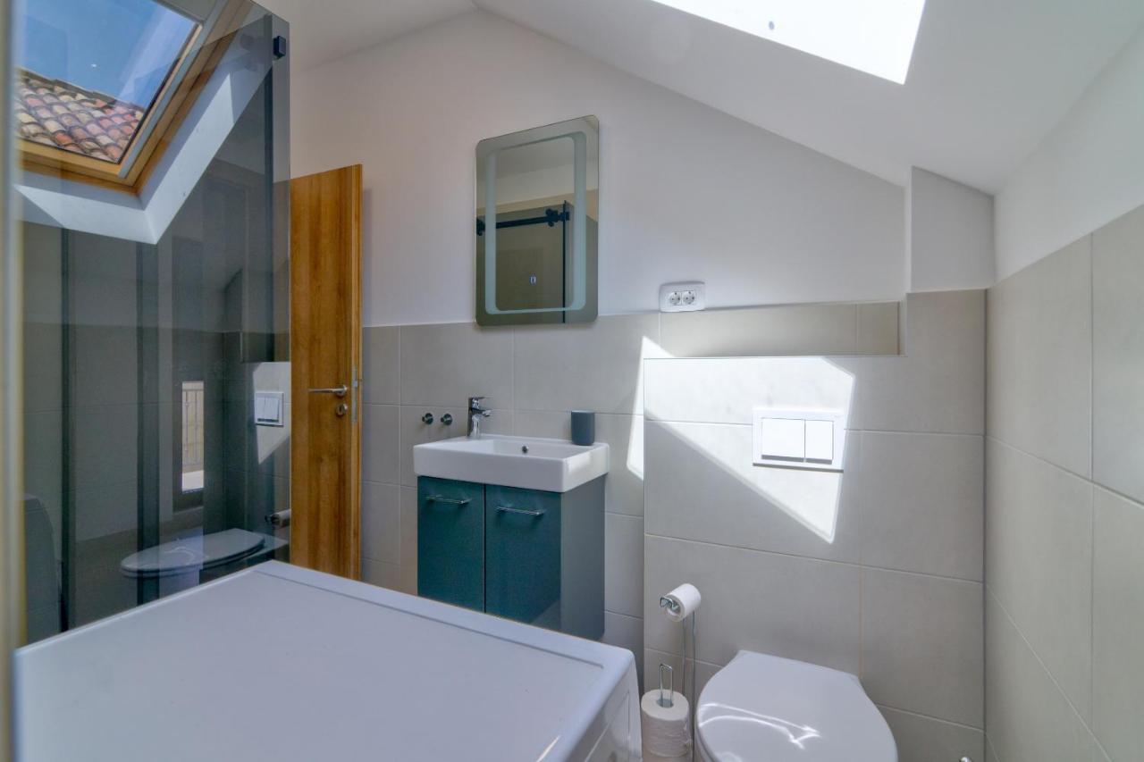 Ferienwohnung Rote Zora Senj  Exterior foto