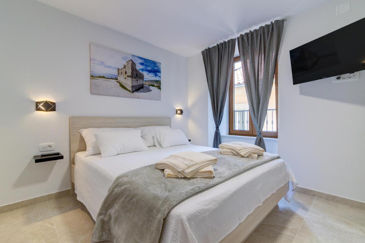 Ferienwohnung Rote Zora Senj  Exterior foto