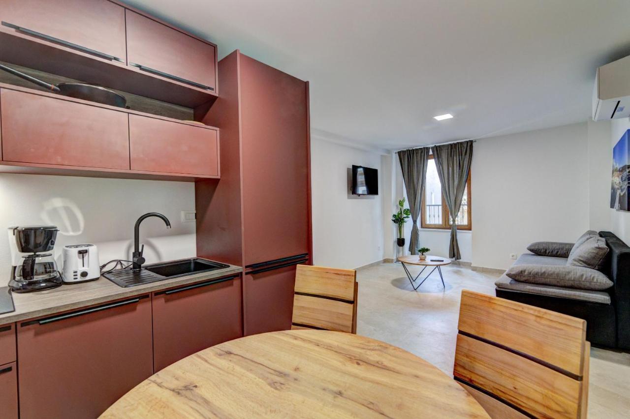 Ferienwohnung Rote Zora Senj  Exterior foto