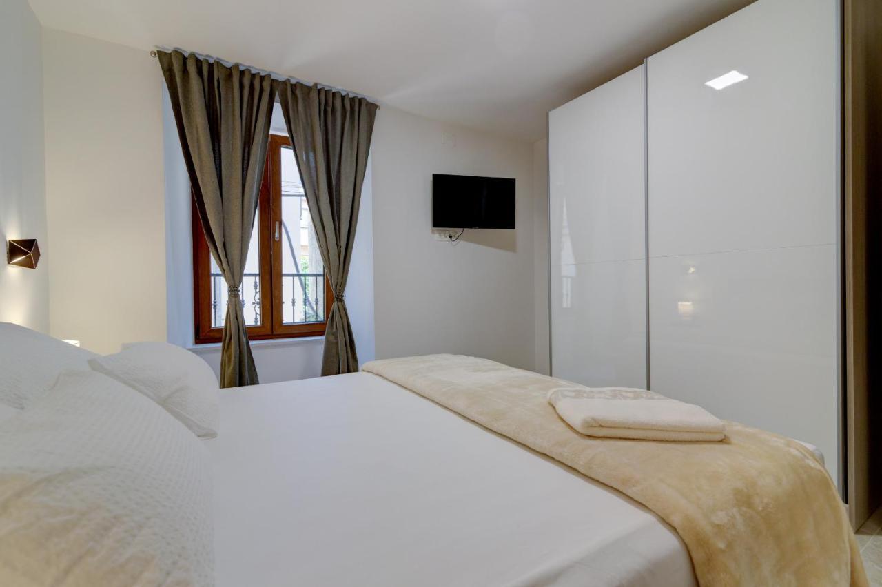 Ferienwohnung Rote Zora Senj  Exterior foto