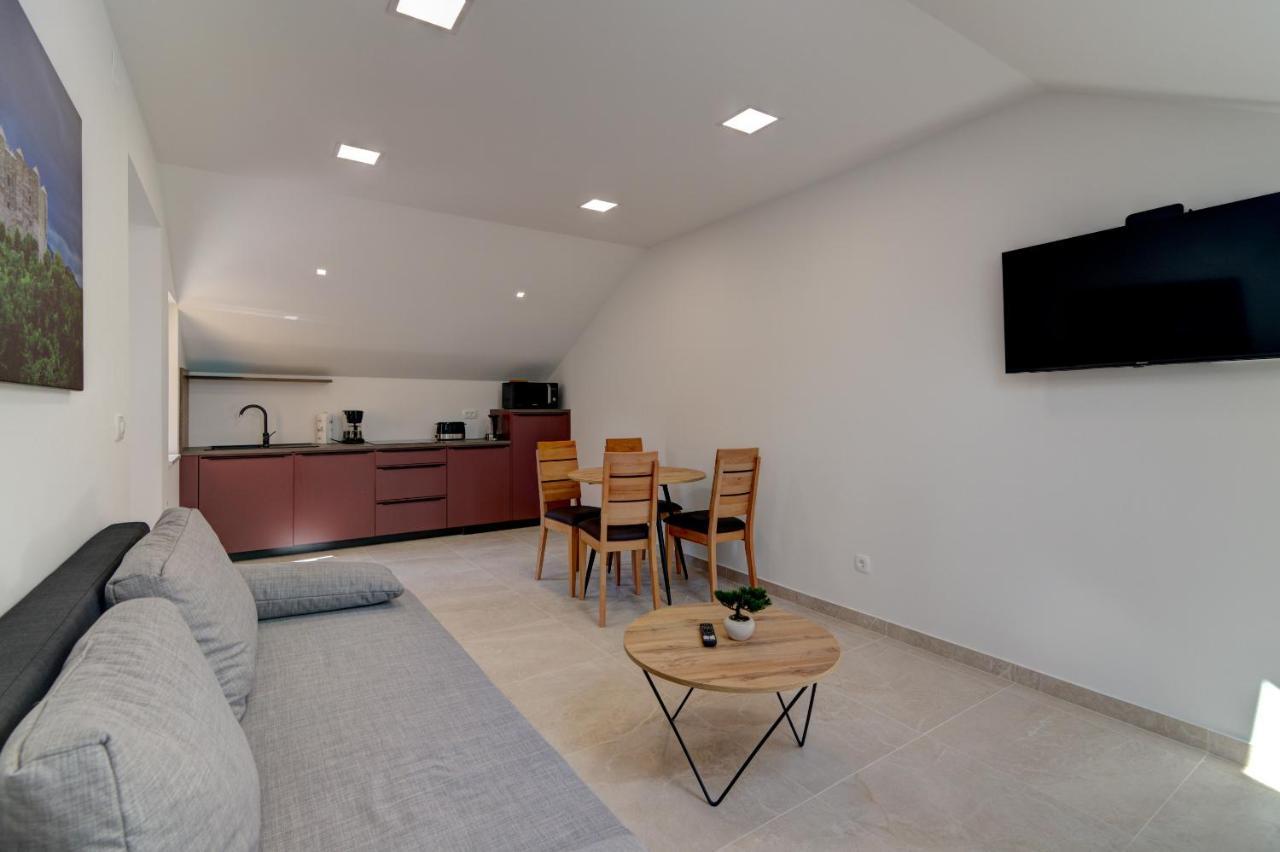 Ferienwohnung Rote Zora Senj  Exterior foto