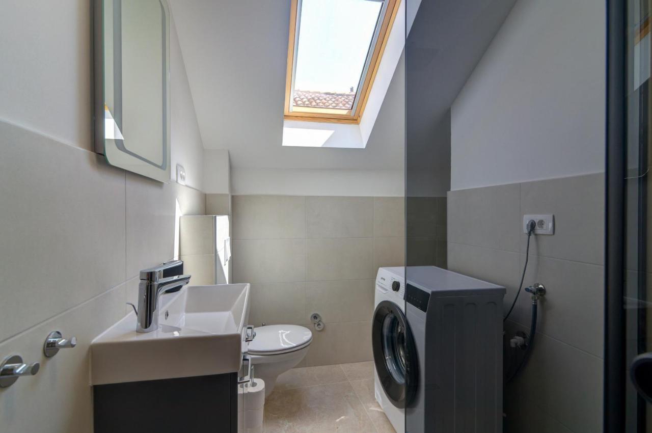 Ferienwohnung Rote Zora Senj  Exterior foto