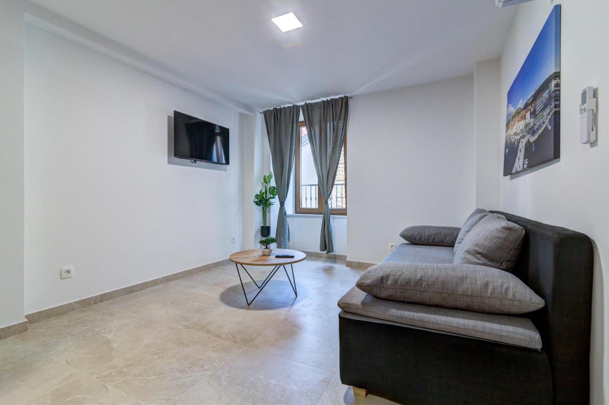 Ferienwohnung Rote Zora Senj  Exterior foto